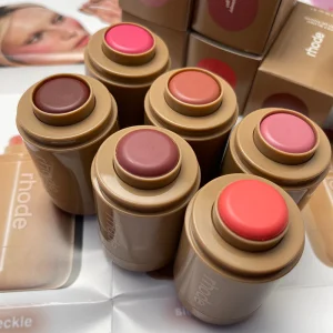 Rhode Pocket Blush De Hailey Bieber